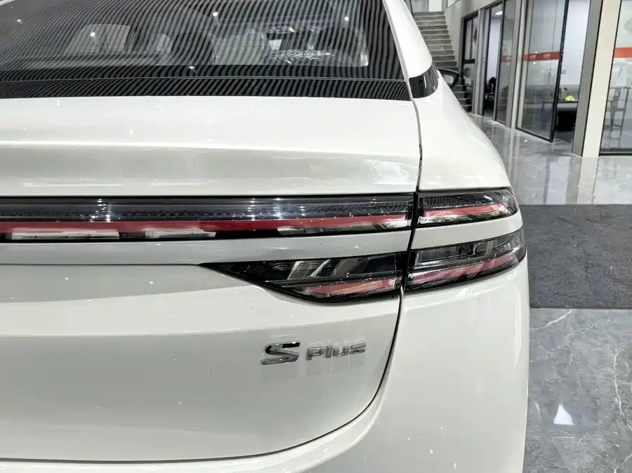 900x675 0 Q87 C42 Autohomecar Chtpwgpe0keamwh Aash5huxbx0300.jpg