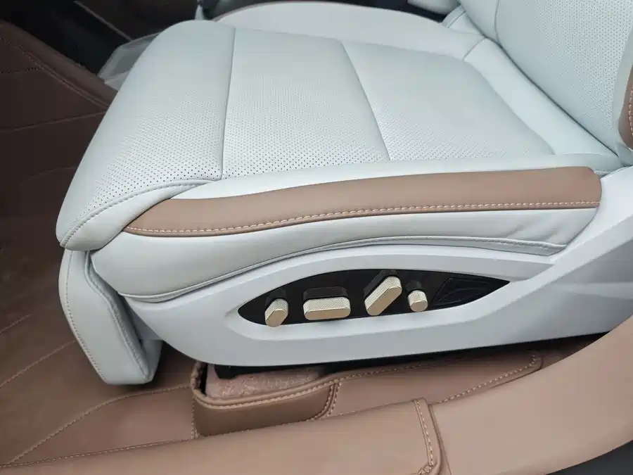 900x675 0 Q87 C42 Autohomecar Chtpwgppxxiasu8paasdv2u Haa152.jpg
