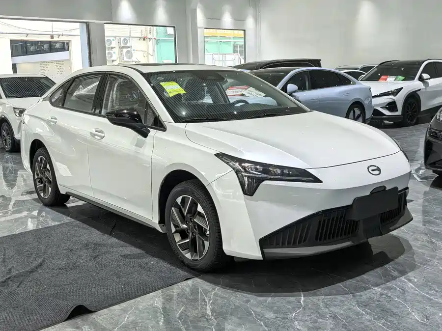 900x675 0 Q87 C42 Autohomecar Chxpwgpe0j2aljsuaafazmwxb E431.jpg
